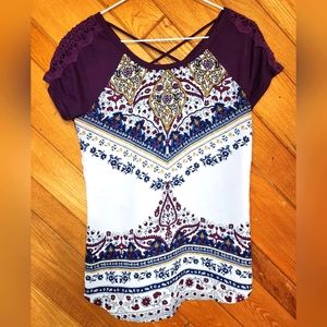 Maurices cassis patterned strap back short sleeved blouse size small